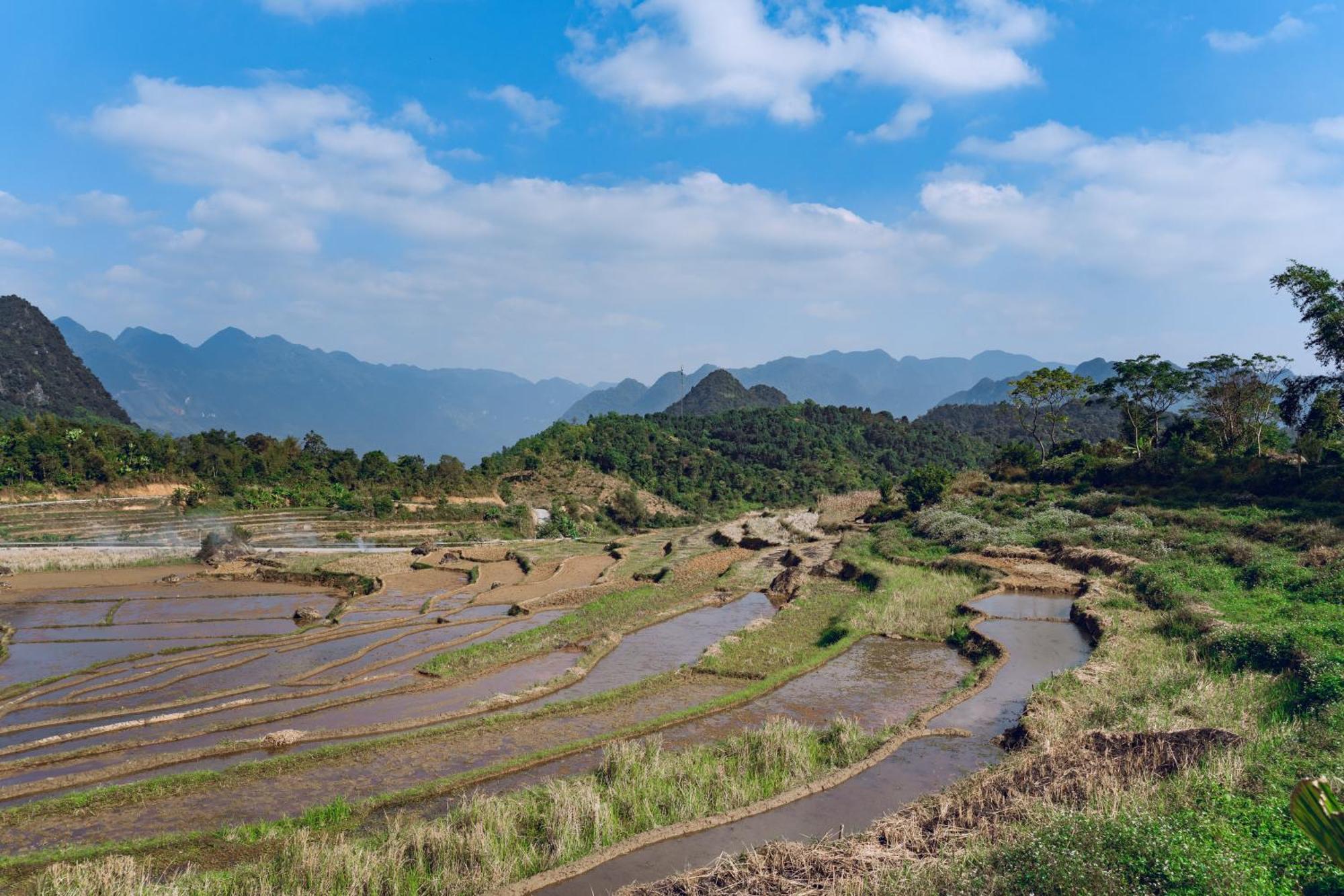Oh Pu Luong Homestay Huong Ba Thuoc Extérieur photo